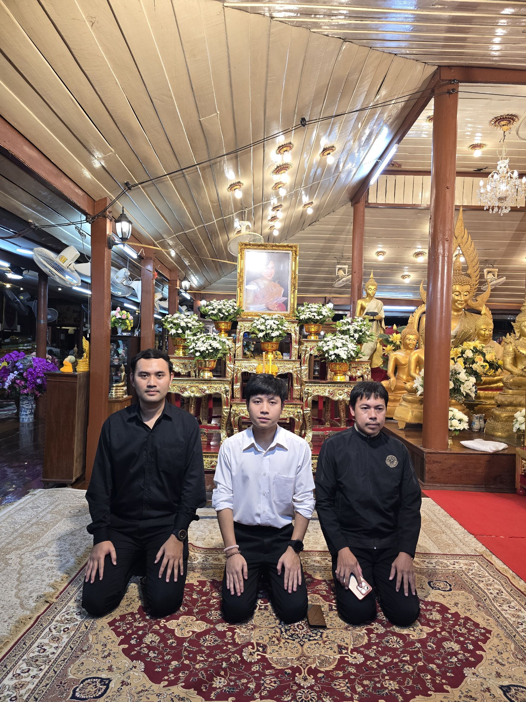 title - วันที่ 24 เมษายน 2569 เวลา 15.30 น. นายวิทูล ประดิษฐบุญ ปฏิรูปที่ดินจังหวัดปราจีนบุรี มอบหมายให้ เจ้าหน้าที่ ส.ป.ก.ปราจีนบุรี เข้าร่วม พิธีสวดพระพุทธมนต์และเจริญจิตตภาวนา เพื่อน้อมอุทิศถวายเป็นพระราชกุศลแด่ สมเด็จพระนางเจ้าสิริกิติ์ พระบรมราชินีนาถ พระบรมราชชนนีพันปีหลวง